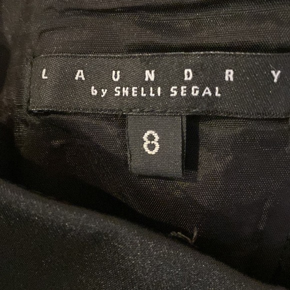 Black strapless dress with pink bow by Laundry by Shell Segal Size 8 - Picture 3 of 6